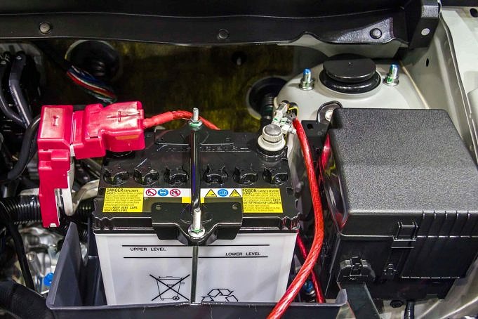 Har Elbilar En Generator För Att Ladda Batteriet? Tips
